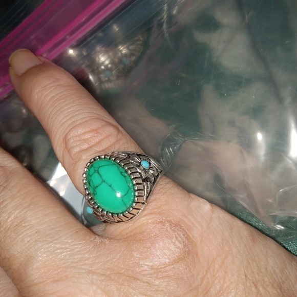 BLOWOUT PRICING Silverplated And Green Turquoise Colored Stone Ring SZ 9 - Picture 6 of 6